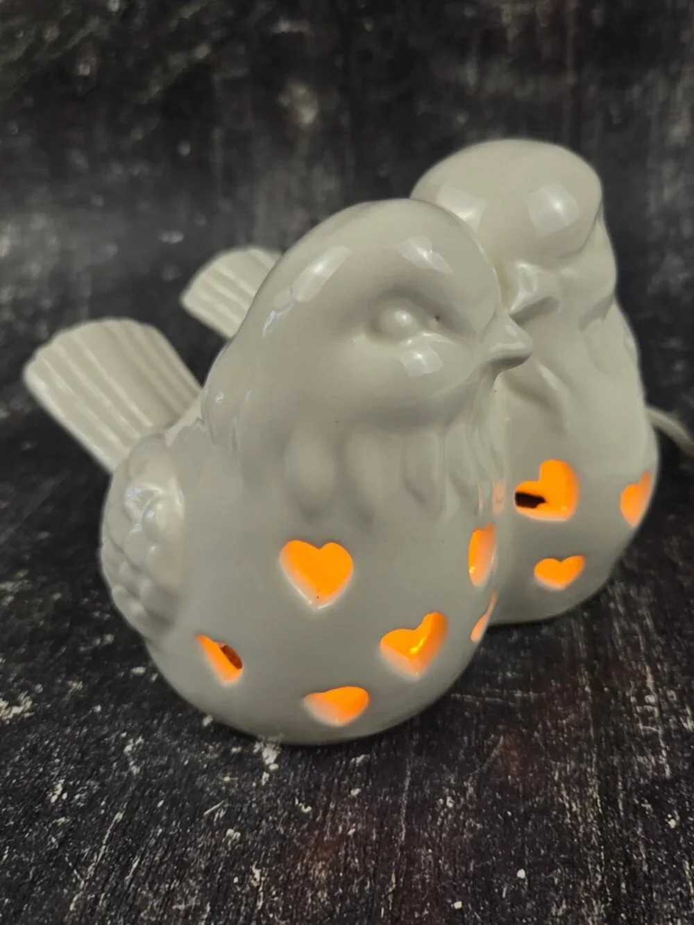 Cracker Barrel Love Birds Ceramic Lamp WORKS Electric Plug Heart Shaped Cutouts